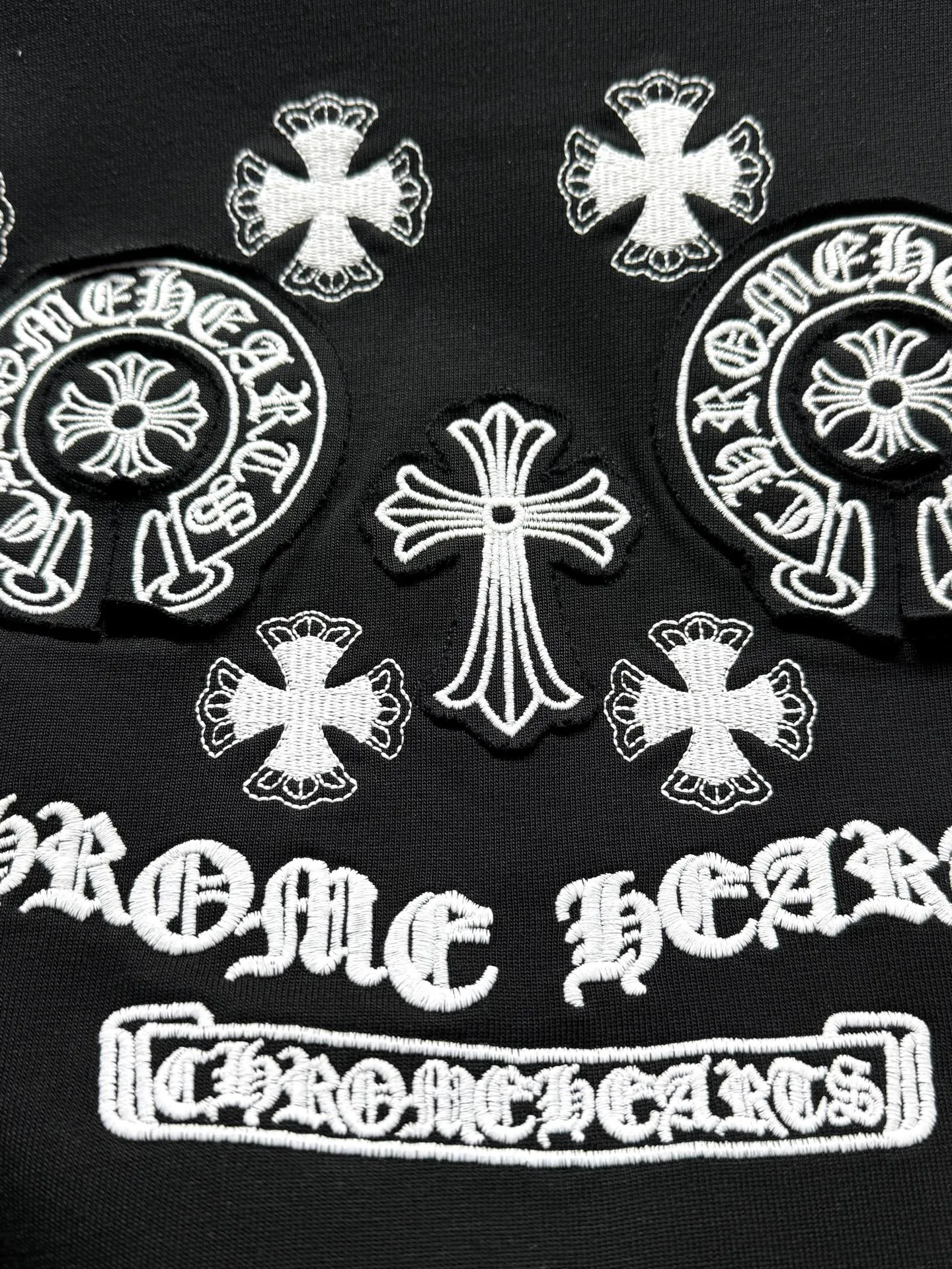 Chrome Hearts* ‼️ T ® 🖤 ! ！ g ， ， T ， ， ， ， + ! ， ， Classic CH ， ⚠️ ： ⚠️EE 26026 Same Style 𝐂𝐎𝐋𝐎𝐔𝐑：White Black 𝐒𝐈𝐙𝐄：S-Xl